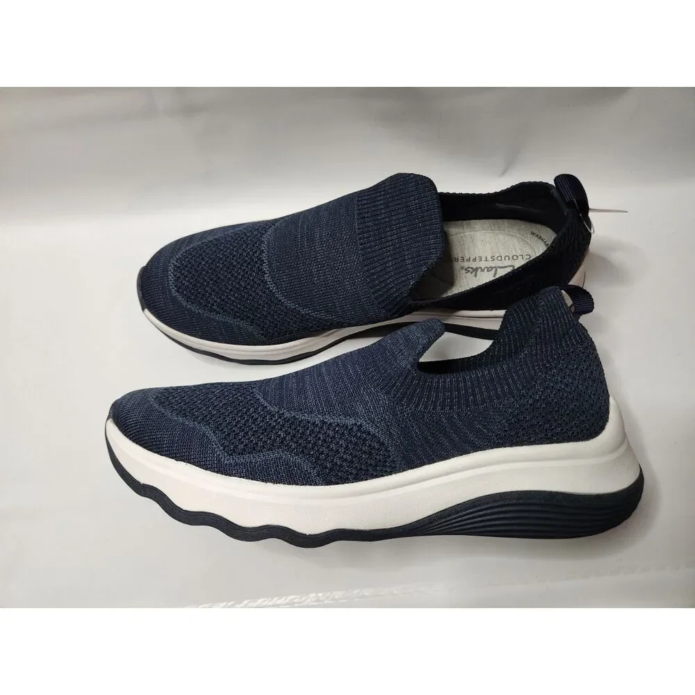 Clarks Cloudsteppers Circuit Path Slip‑On Shoes Navy Knit Women’s 9.5